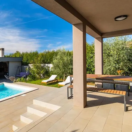 Privepolai By Guide Vila Pula