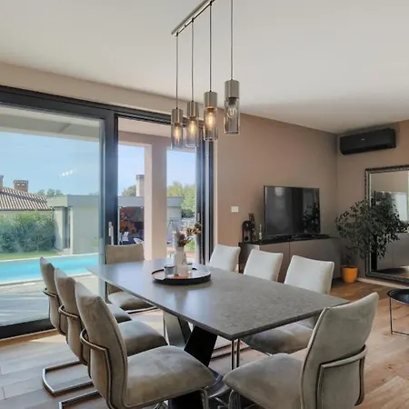 Privepolai By Guide Vila Pula