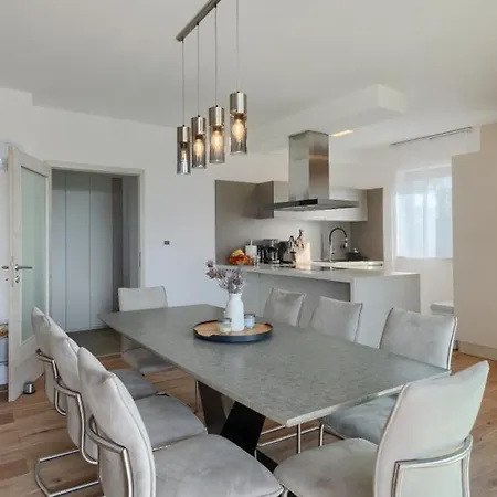 Privepolai By Guide Vila Pula