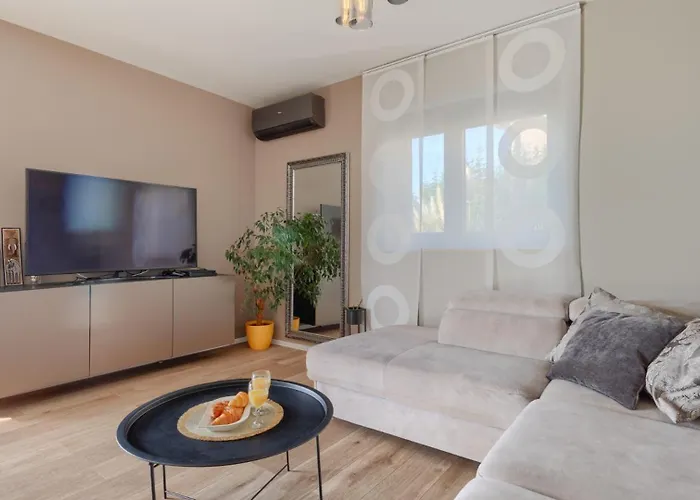 Privepolai By Guide Villa *