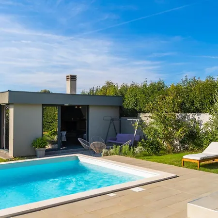 Privepolai By Guide 빌라 풀라