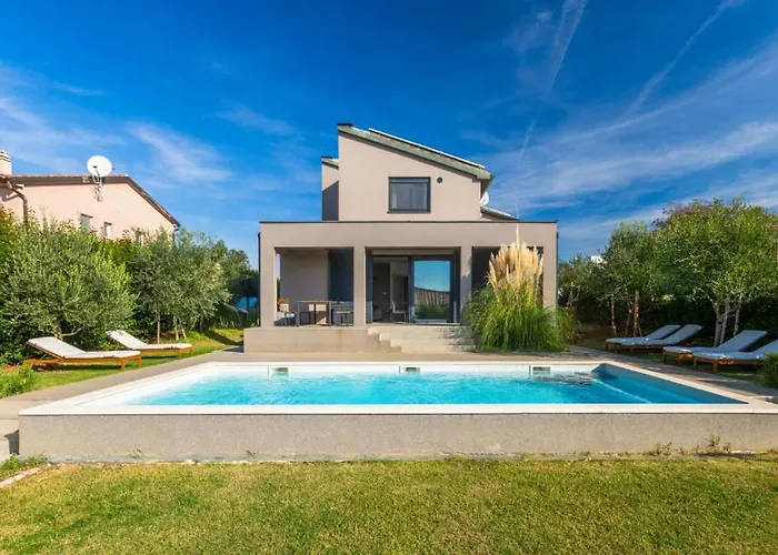 빌라 Privepolai By Guide 풀라