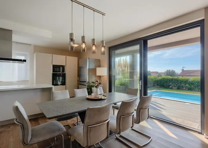 빌라 Privepolai By Guide *