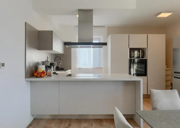 Privepolai By Guide *