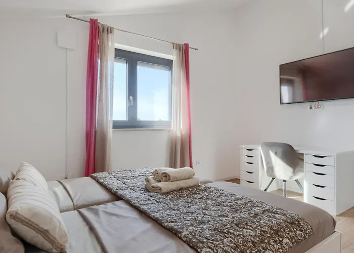 빌라 Privepolai By Guide 풀라