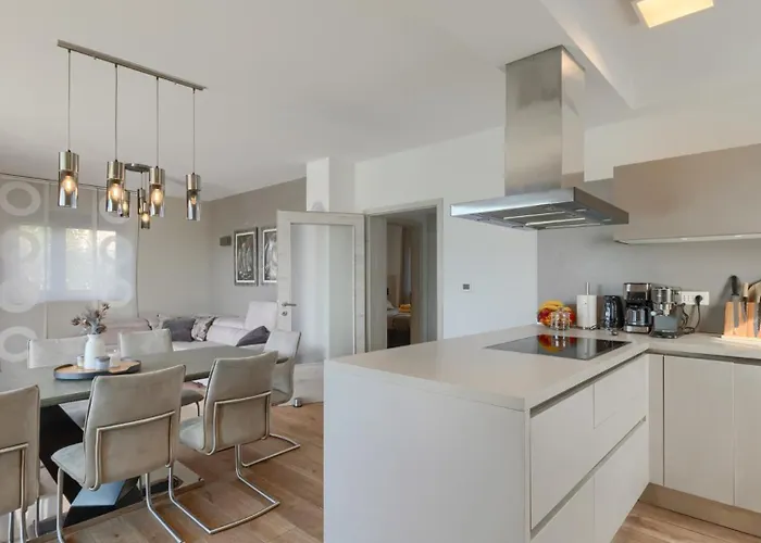 Privepolai By Guide 풀라